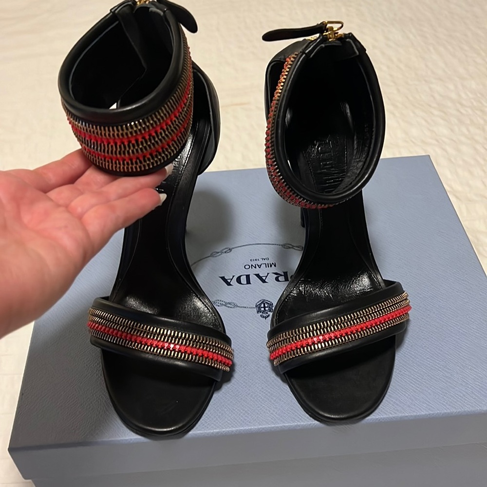 Alexander McQueen Heels 38.5